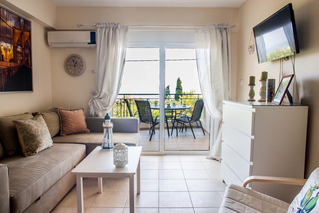 Lovely Apartment Next To The Sea Lygia Korinthias Ligia  Экстерьер фото